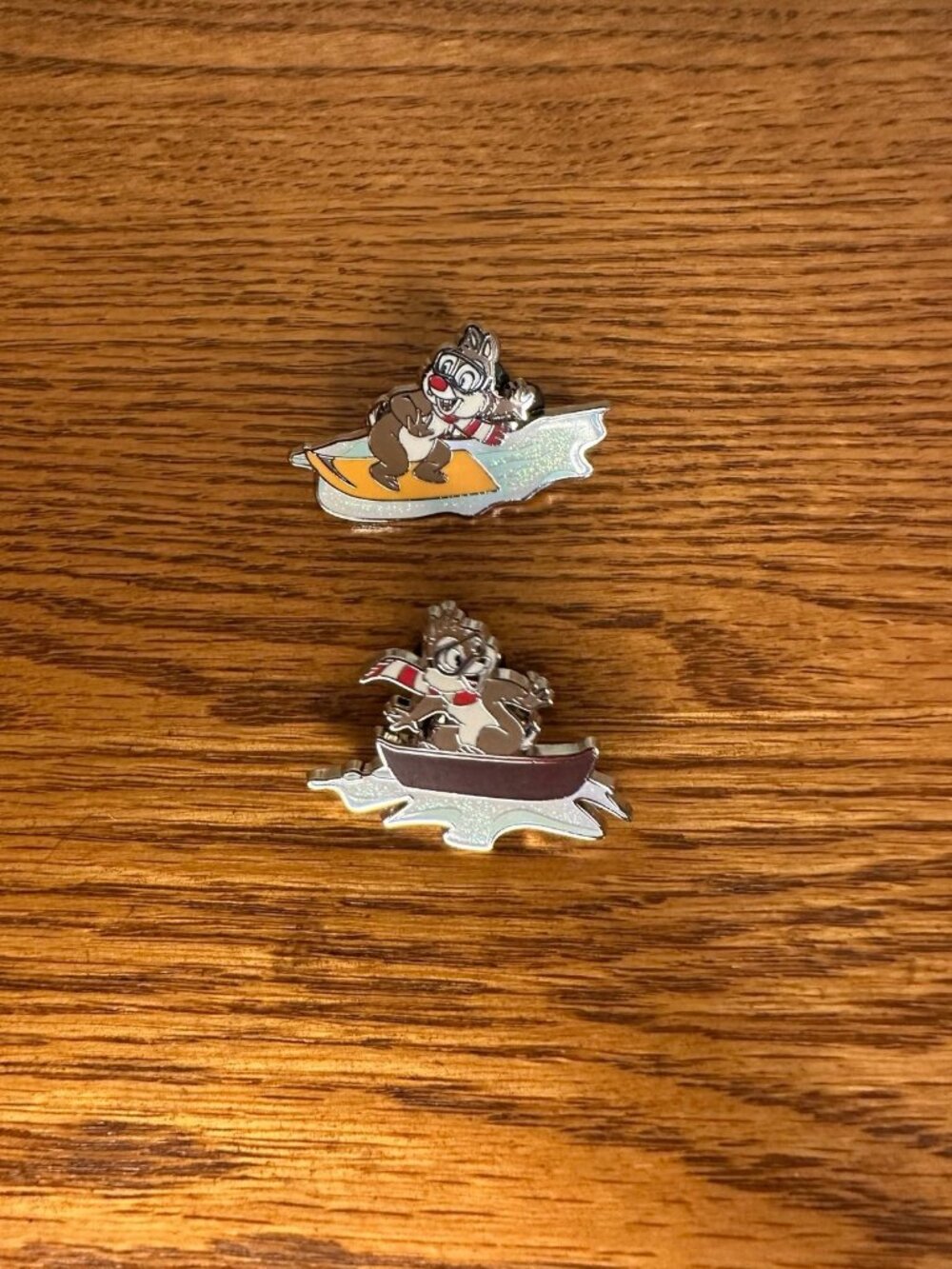 Disney Holiday Christmas 2021 Chip And Dale 2 Pin Set OE snowboarding